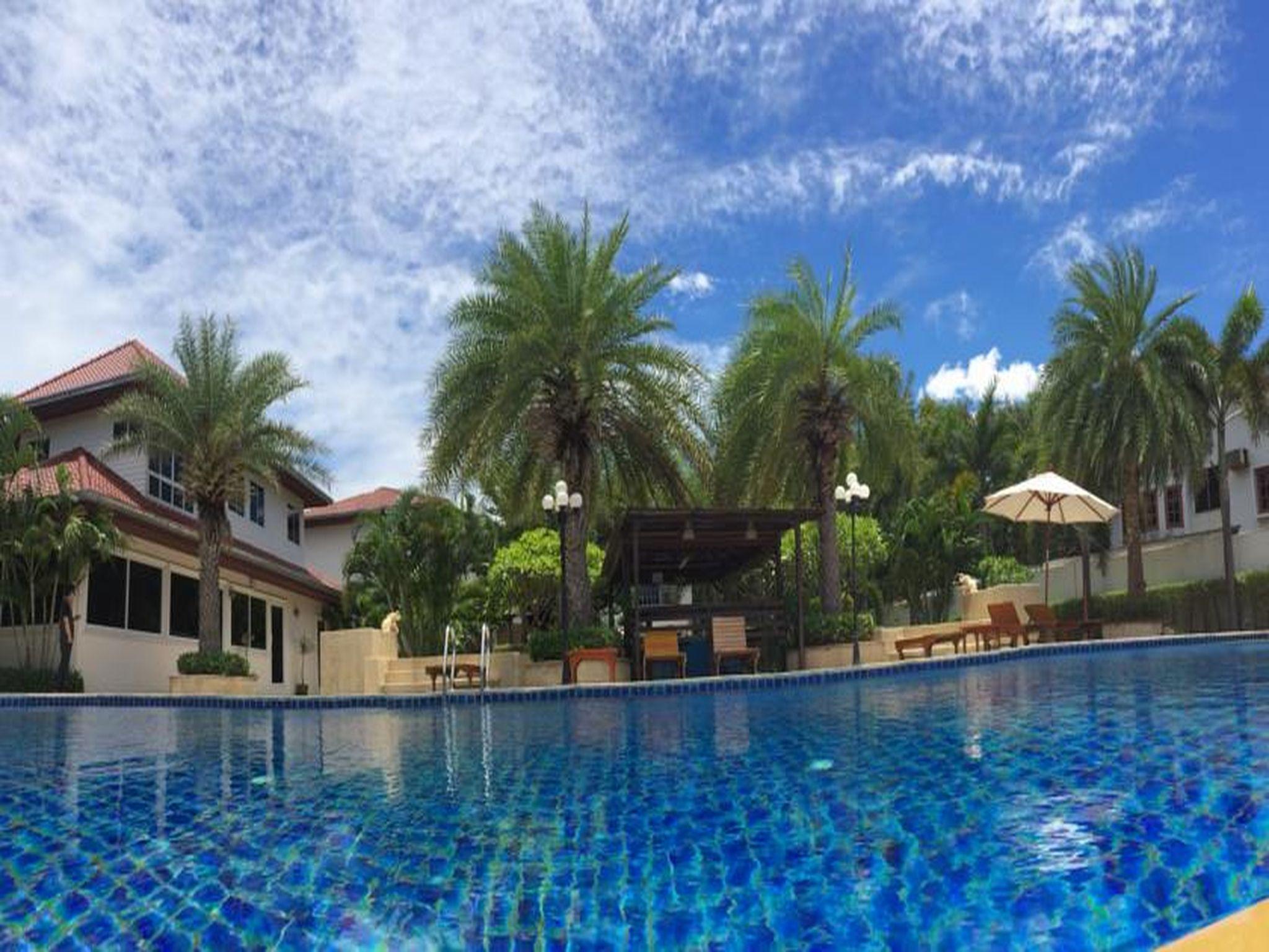 Serene Sands Отель 4*