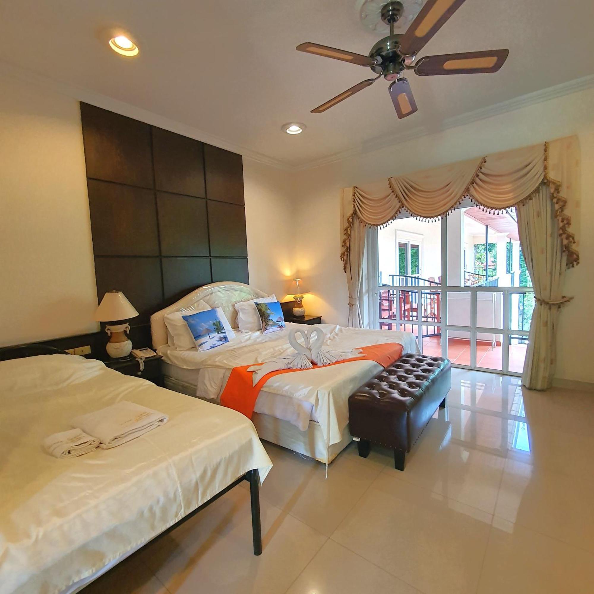 Отель Serene Sands 4*
