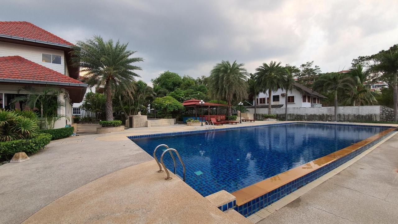 Serene Sands Отель 4*